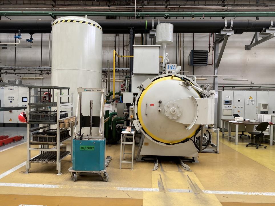 Machines pour le travail du métal et équipement de travail (chaussures de sécurité)-1